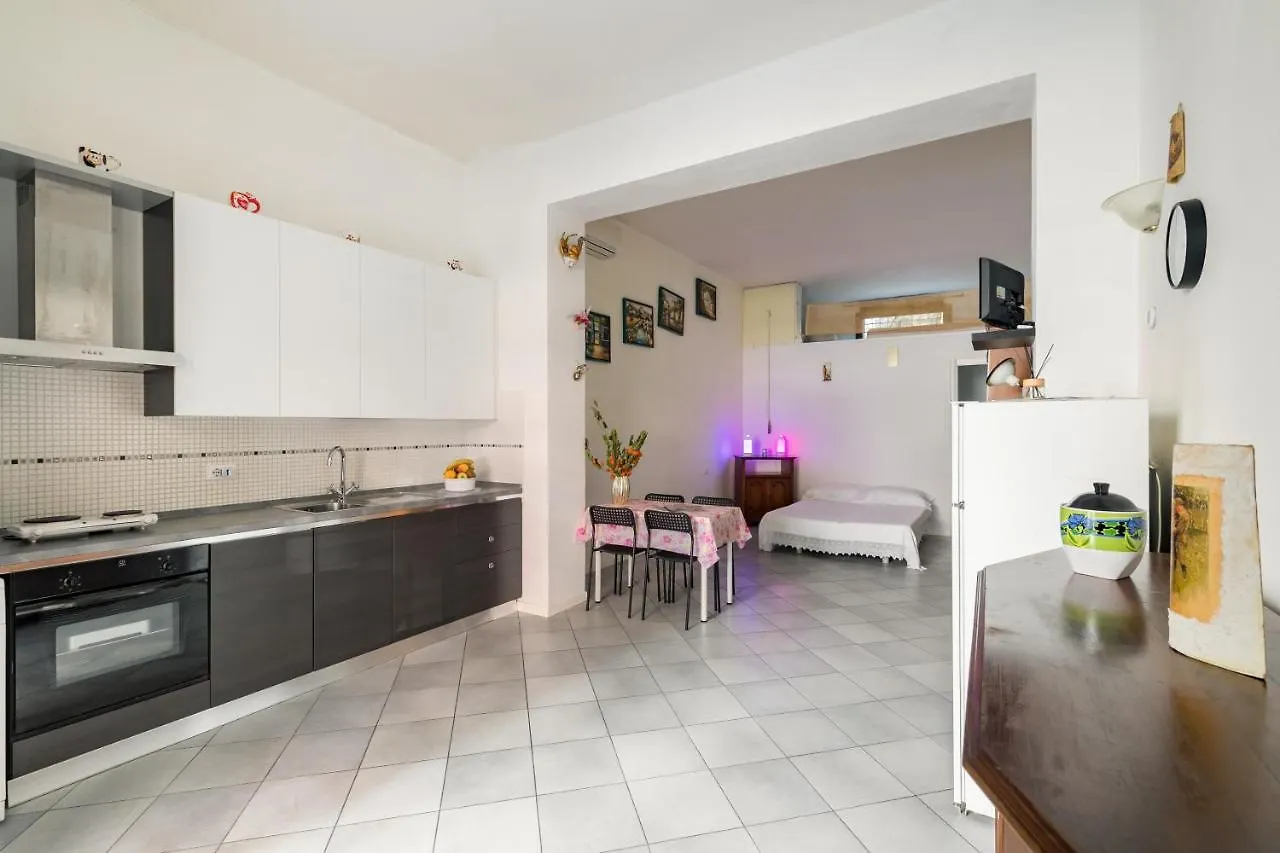 Essenza Holiday House